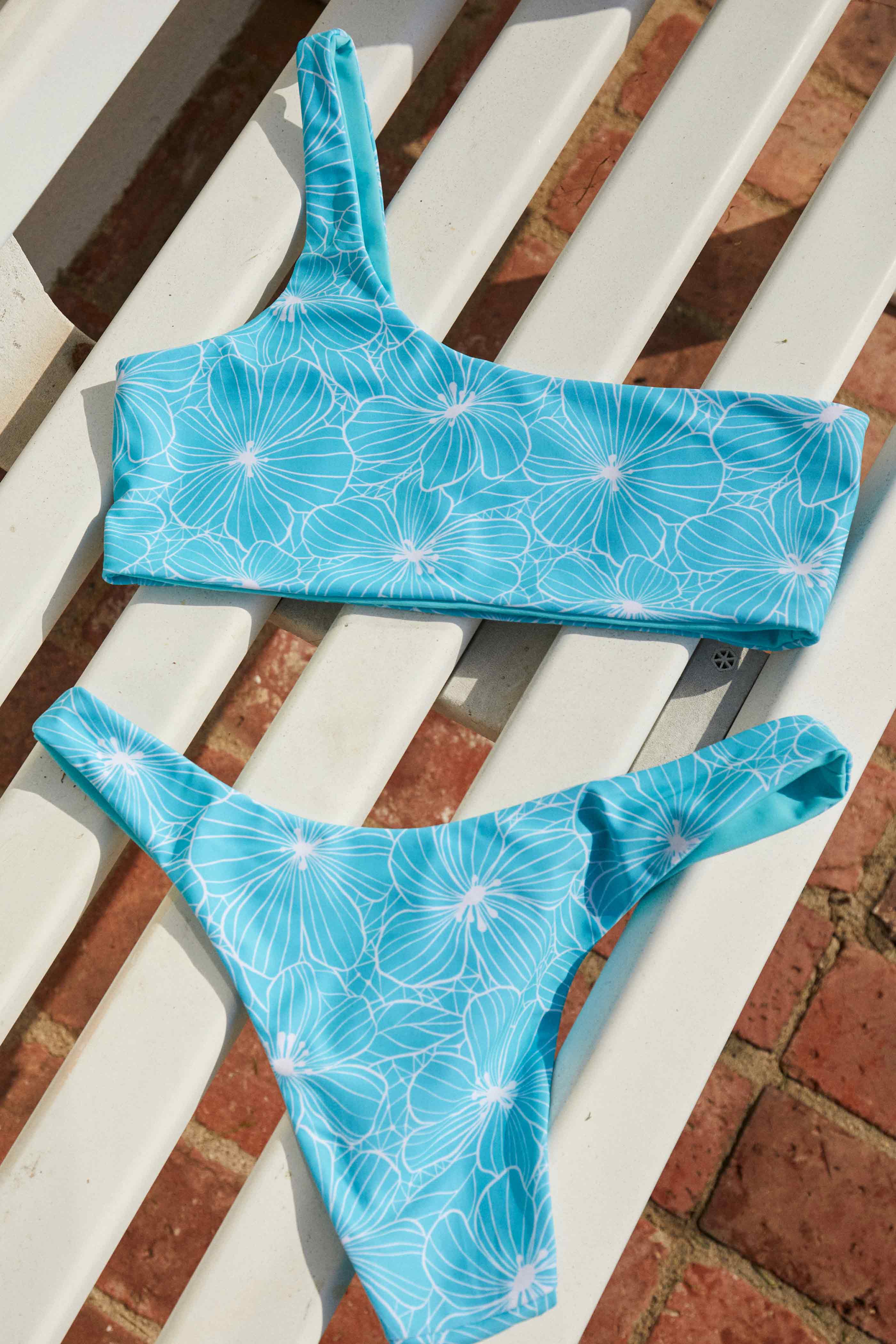 Cove Reversible Bottom (La Jolla/Turquoise)